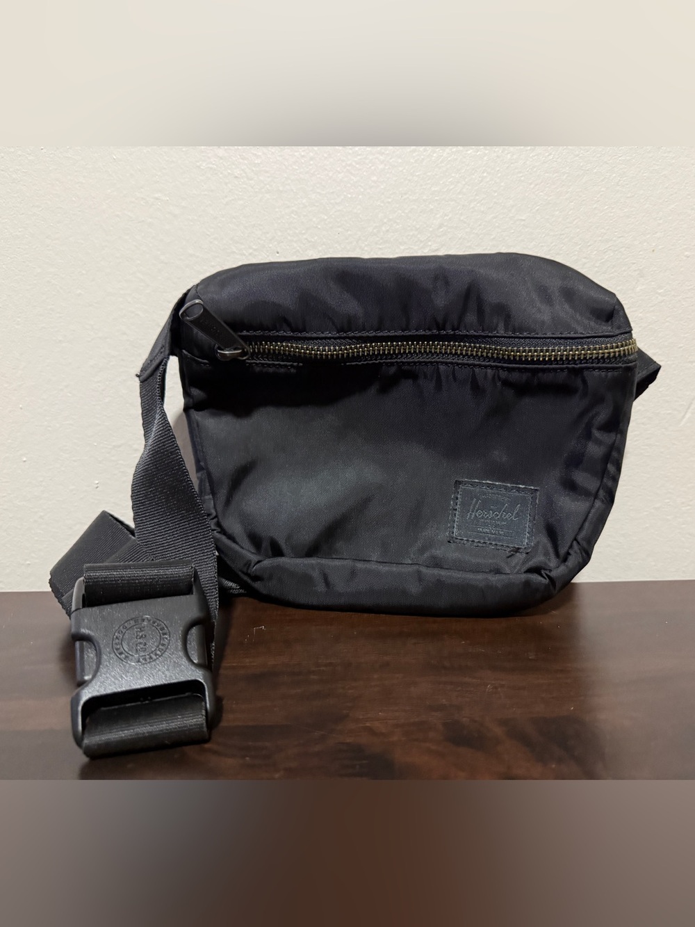 Black Hershel Fanny Pack